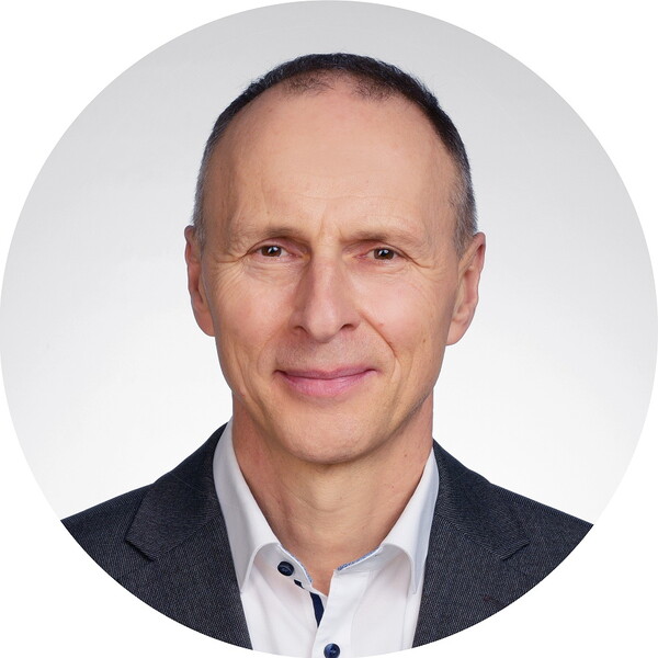 Mitarbeiter Guggenberger bei Epoxonic